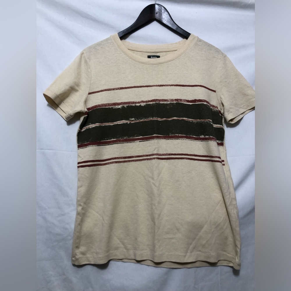 Roots t shirt